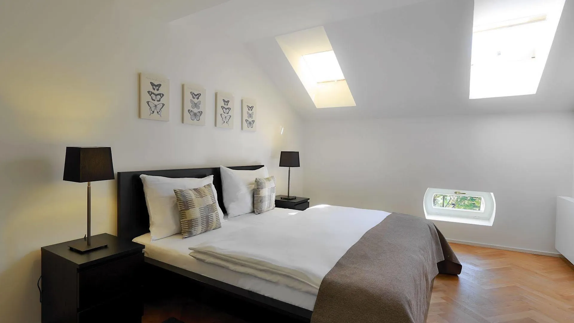 James Hotel & Apartments Prague