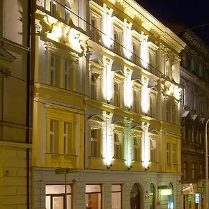 Patio Otel