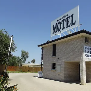 Motel Park Emerald