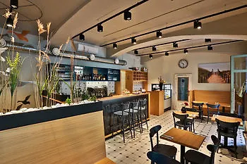 Lägenhetshotell James Hotel & Apartments Prag